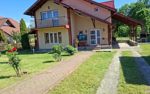 Casa de vanzare cu 550 mp in Curtea de Arges zona Noaptes
